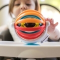 BABY EINSTEIN Hračka aktívna s prísavkou Sticky Spinner™ 3m+