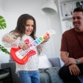 BABY EINSTEIN Hračka drevená hudobná gitara Together in Tune Guitar™ Connected Magic Touch™ HAPE 6m+