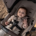 EASYWALKER Kočík kombinovaný Jimmey Explore Pearl Taupe AIR + CYBEX Aton B2 i-Size + základňa